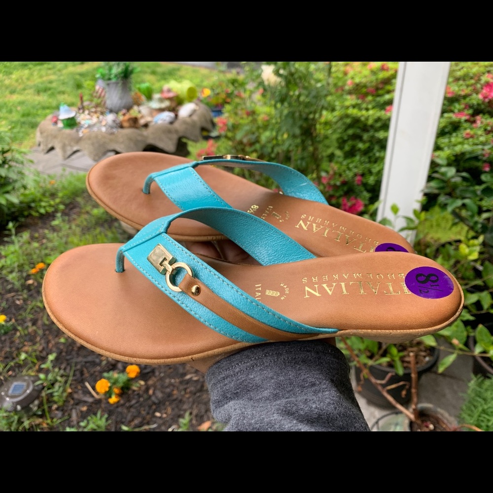 Italian Shoemaker Lady’s Tong Sandals